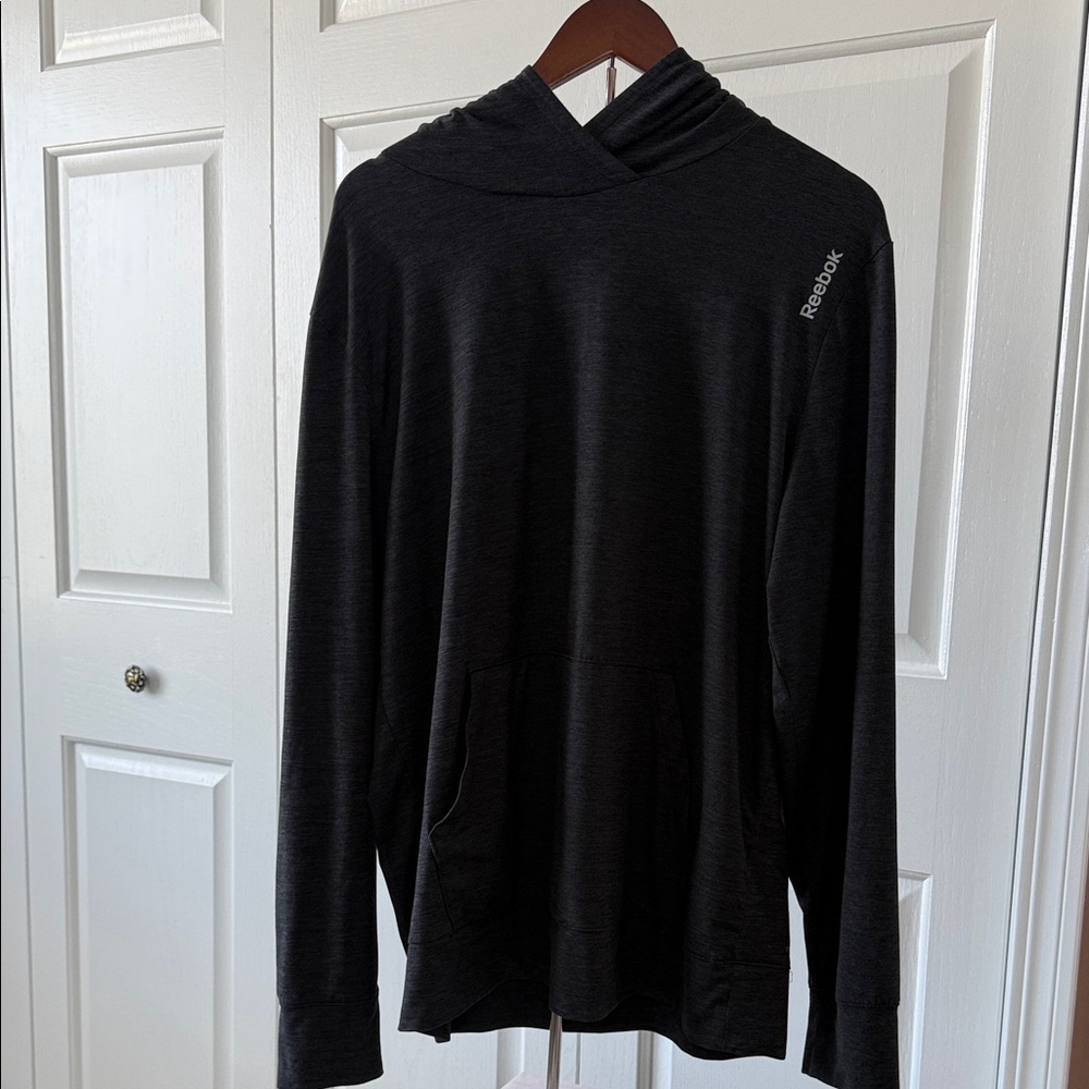 Reebok Men’s Charcoal Grey Pullover Hoodie with Subtle Logo